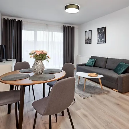 Zelazna Modern Studio Апартаменти Познань
