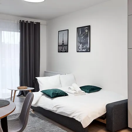 Апартаменти Zelazna Modern Studio Познань