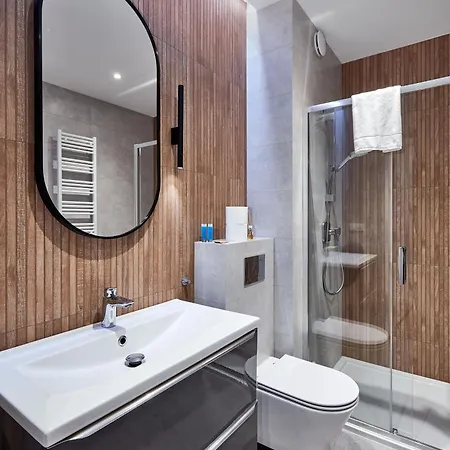 Zelazna Modern Studio