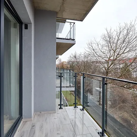Zelazna Modern Studio *